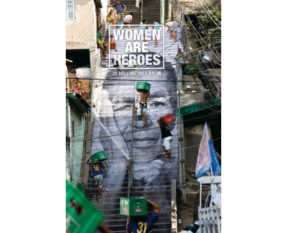 Livre Women are Heroes - seconde edition - 2011